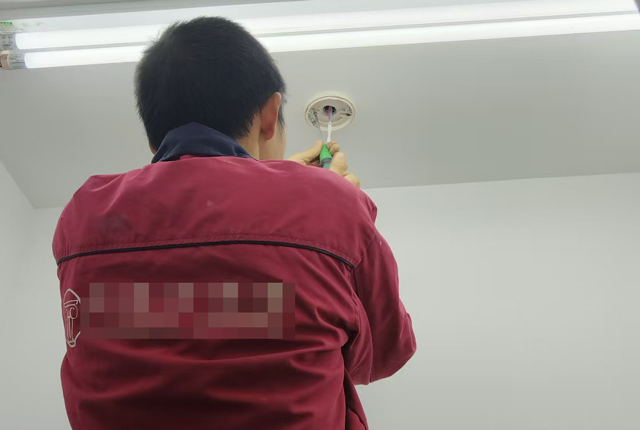 칫Ұװ̸Ҫҵͬ?칫װ̸еķ